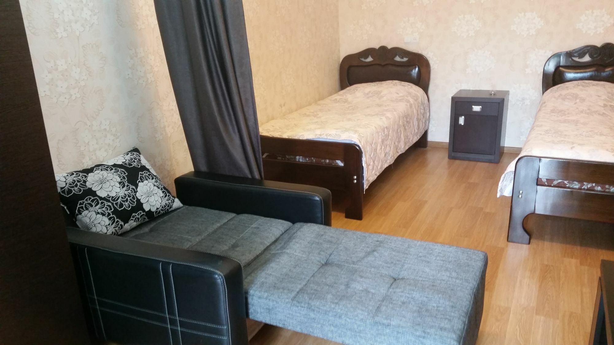 Guest House Spartak Тбилиси Екстериор снимка